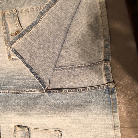 Retro Santana Y2K 6 pocket jean skirt, size 13 /34, slit in front - Picture 6 of 11